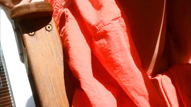 Geslacht geen registratie  Een jong stel dat de prostituee uitschakelt porno family strok voor anale seks.