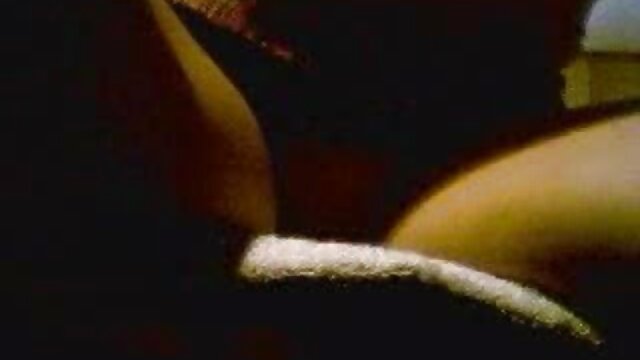 Geslacht geen registratie  Meisje dat zichzelf neukt in de badkamer haar rad porno vriend