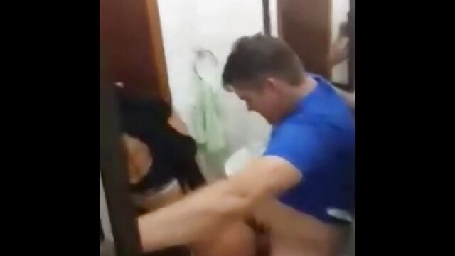 Geslacht geen registratie  Verdomde schoonheid in de porno video xxxl badkamer.