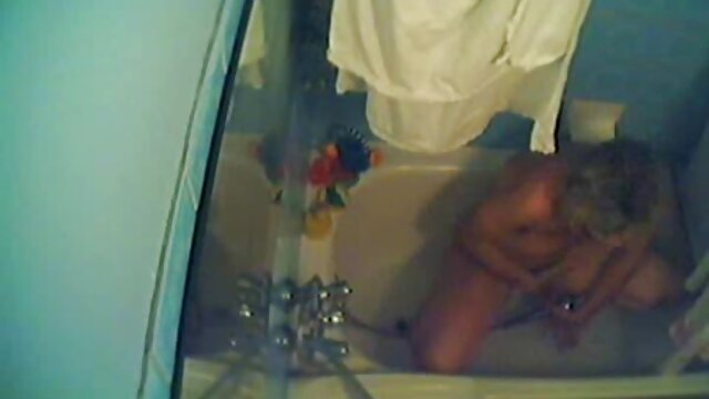Geslacht geen registratie  Busty Czech girl porno bus hd takes top of Pornoster