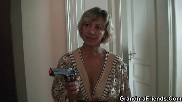 Geslacht geen registratie  Zuigende russian film porno strapon