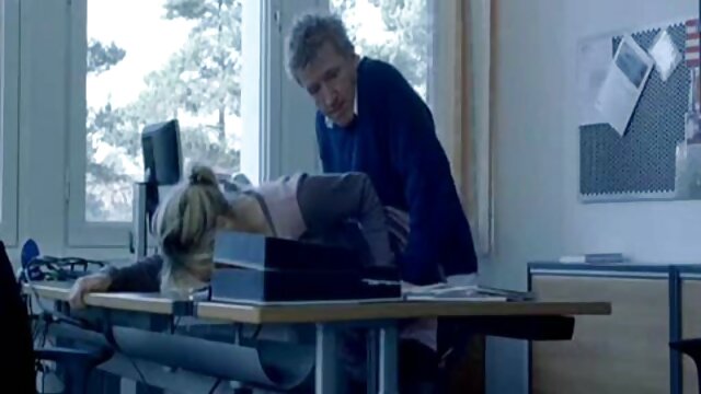 Geslacht geen registratie  Blond is klote pornostar film en tegelijkertijd schopt