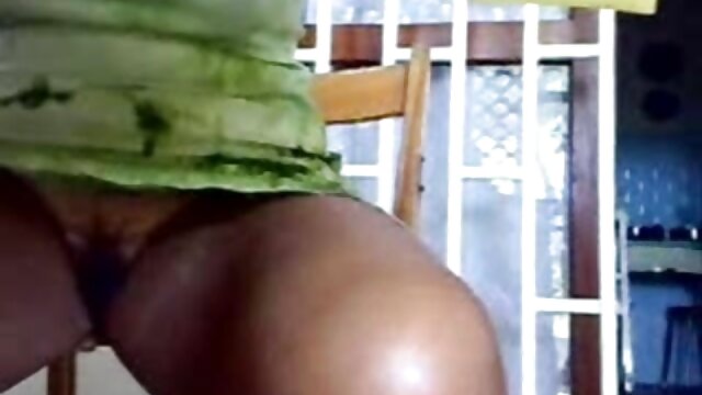 Geslacht geen registratie  Verborgen camera neemt een porno hd sauna sprong op van een zwarte vrouw op een lid van de