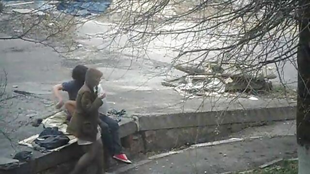 Geslacht geen registratie  Meisjes worden geneukt als de jongen tube 6 porno slaapt.